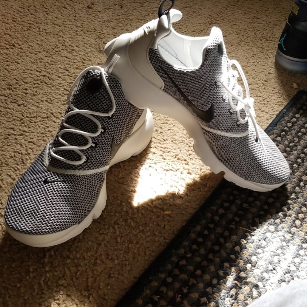Nike Presto Fly SE 11